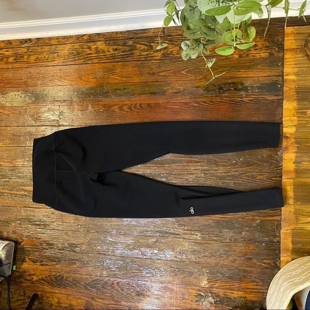 Alo Yoga High Rise Black Warrior Leggings XS